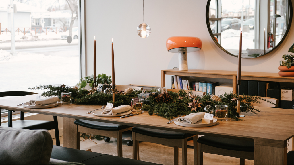 The Holiday Table Setting