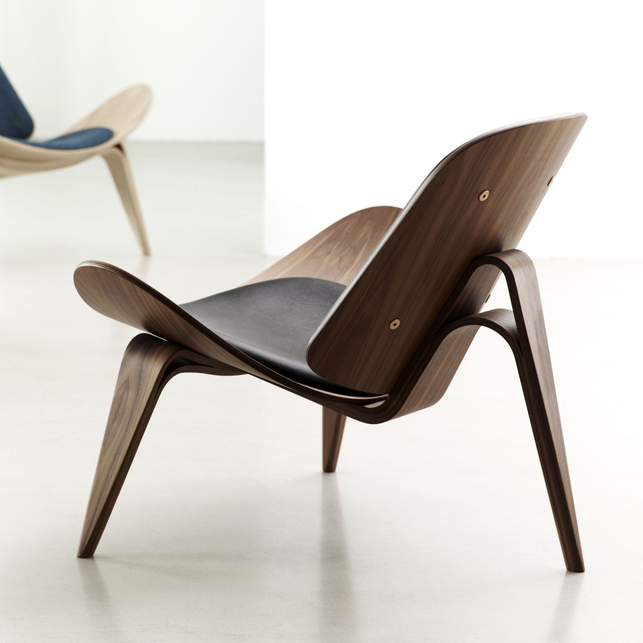 CH07 Shell Chair– Hut K